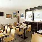 昂热美好假期中庭公寓式酒店