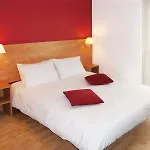 Apart Otel Sejours & Affaires Atrium 3*