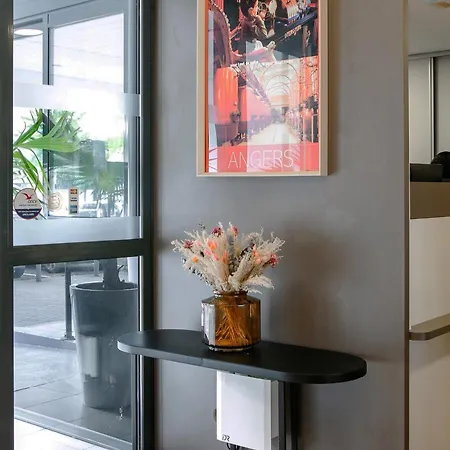 公寓式酒店 昂热美好假期中庭公寓式酒店 3*