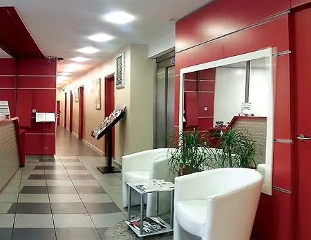 Sejours & Affaires Atrium 3* Анже