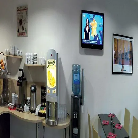 公寓式酒店 昂热美好假期中庭公寓式酒店 3*