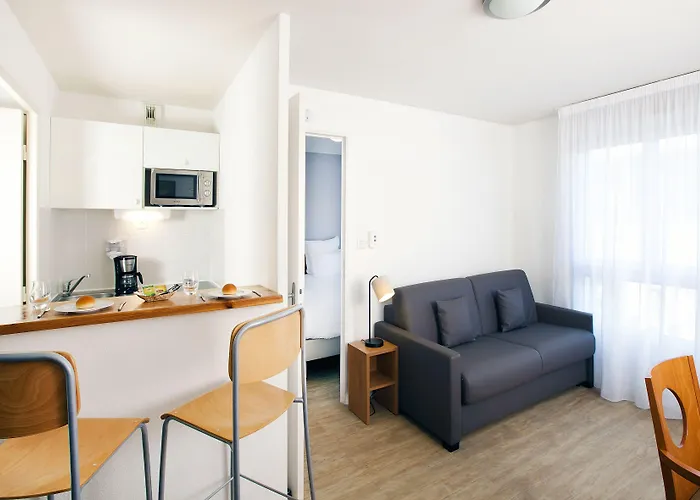 Sejours & Affaires Atrium 3* Angers