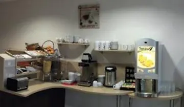 昂热美好假期中庭公寓式酒店