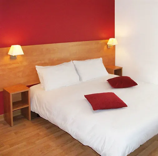 Sejours & Affaires Atrium מלון דירות אנז'ה