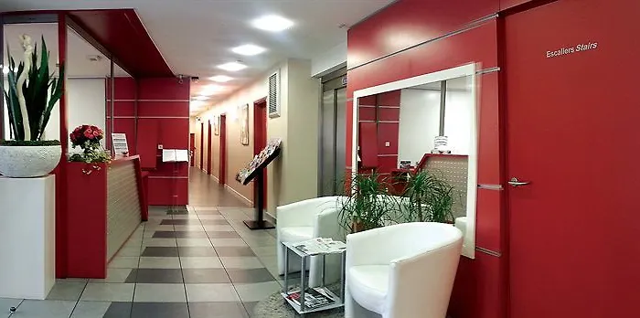 Sejours & Affaires Atrium 3* Ανζέρ